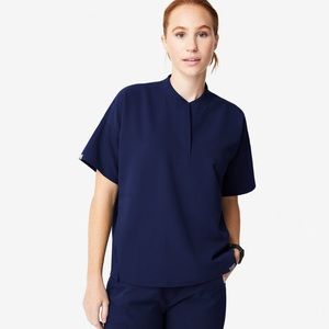 NWT Figs Navy Dahra Scrub Top (Large)
